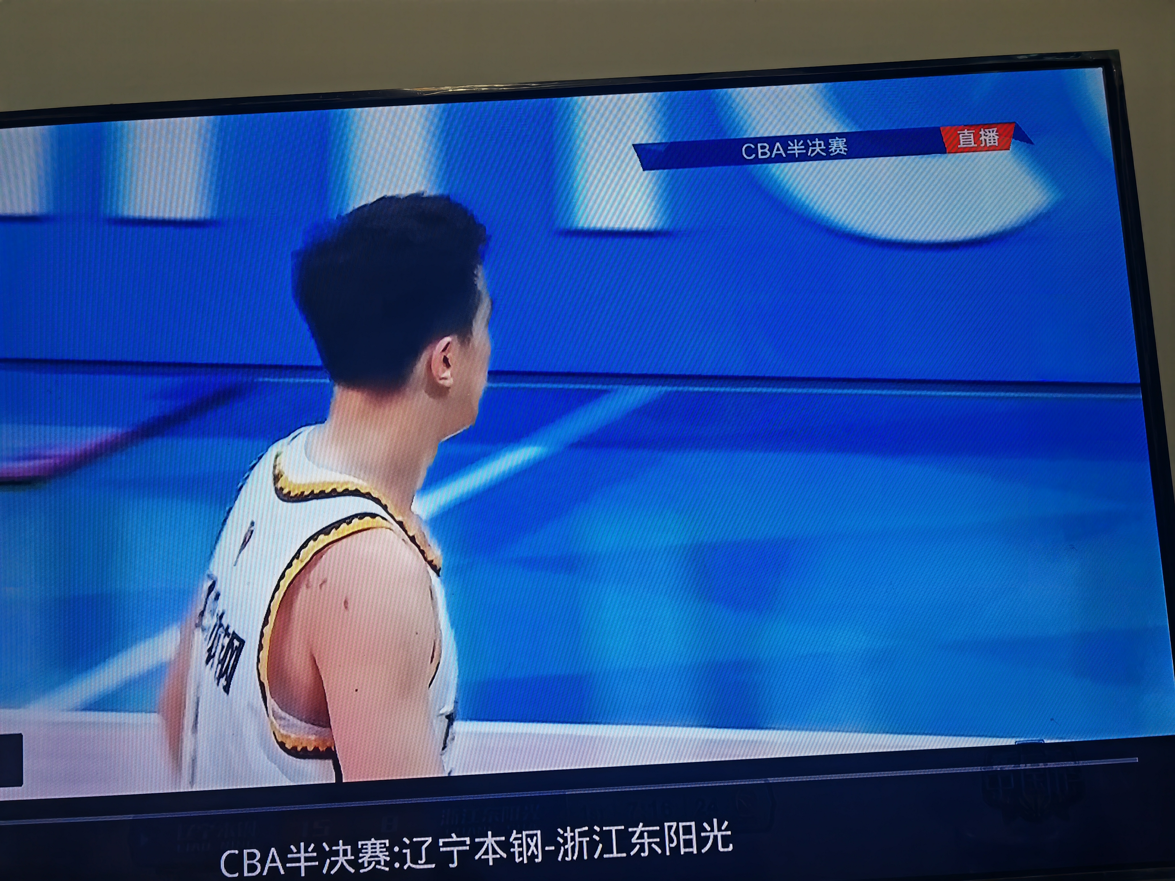 乐鱼app官网下载登录-球队在全球篮球比赛中获得压倒性胜利